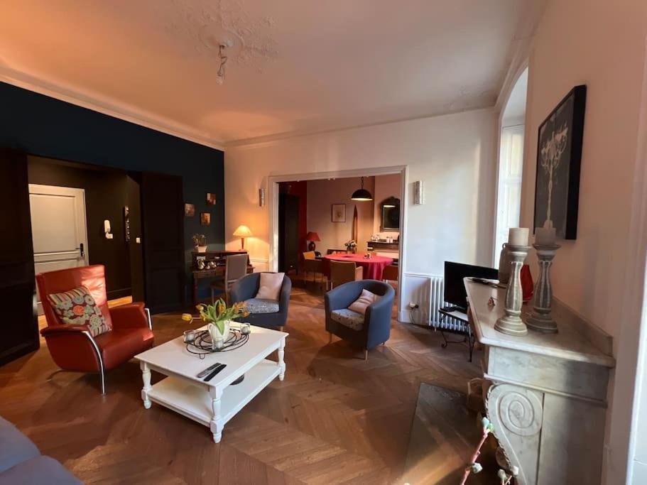 Coeur De Ville, Garage Prive Et Gratuit Avec Terrasse ! Каор Екстер'єр фото