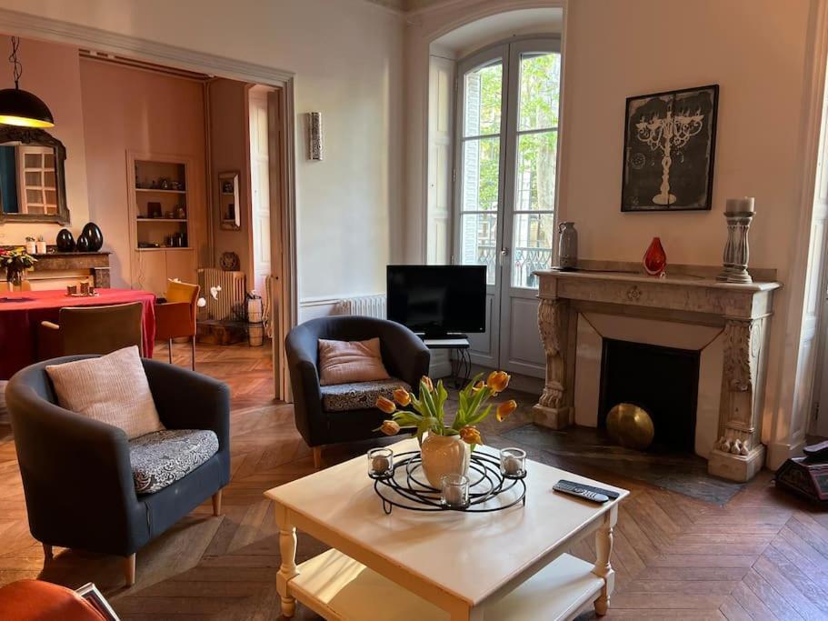 Coeur De Ville, Garage Prive Et Gratuit Avec Terrasse ! Каор Екстер'єр фото