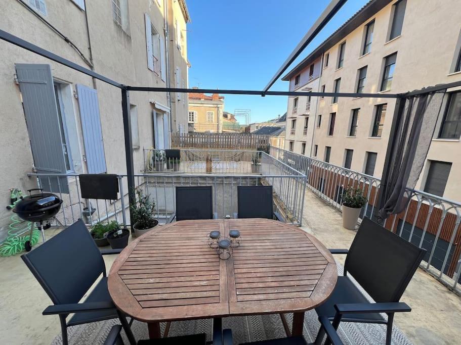 Coeur De Ville, Garage Prive Et Gratuit Avec Terrasse ! Каор Екстер'єр фото